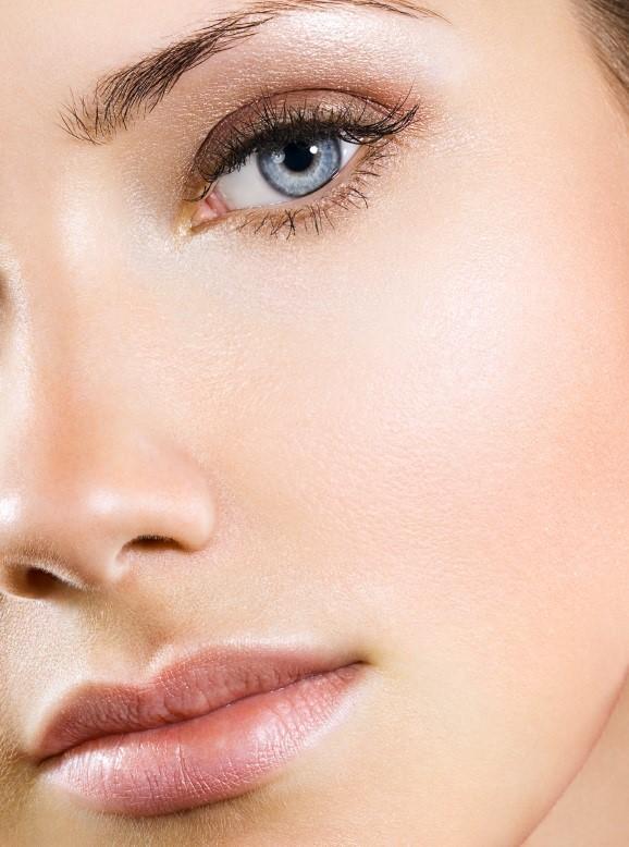 Cómo aplicar el maquillaje en mousse