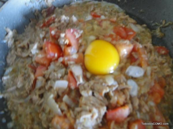 Cómo hacer tarta de atún - Paso 6