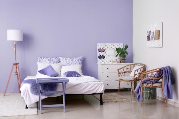Lista de los colores que dan luz y amplitud a una habitación - Lila claro