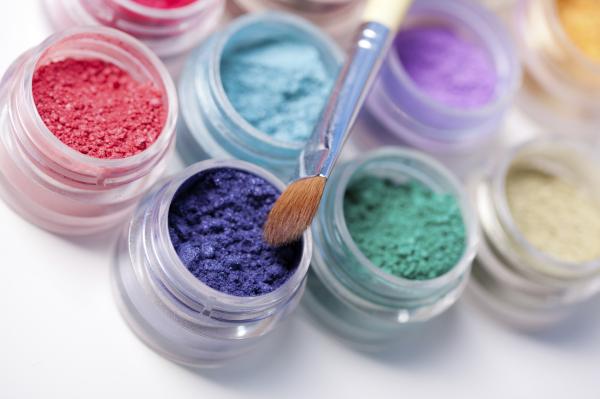 Cómo arreglar cosméticos rotos - Arreglar productos de maquillaje en polvo