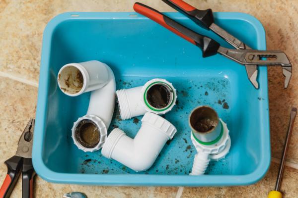Cómo destapar un drenaje del patio - Haz una limpieza de cañerías a fondo