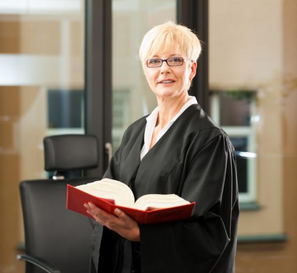 Cómo se dice la juez o la jueza