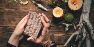 TAROT TELEFÓNICO: Fiable, Económico y Sin Gabinete - ¡Resuelve tus dudas!