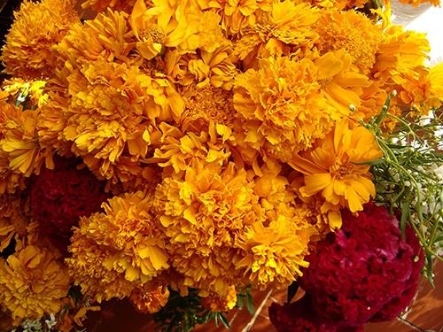 Cómo hacer una ofrenda de día de muertos - Paso 5