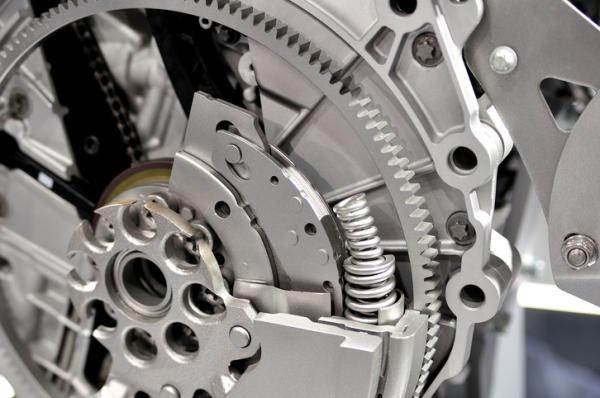 Cómo saber si el embrague patina