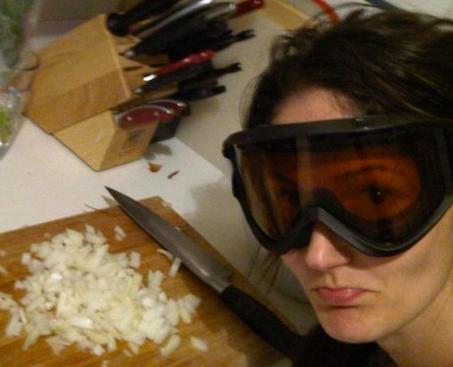 Cómo no llorar con la cebolla - Garantizado! - Las gafas de piscina o esquí