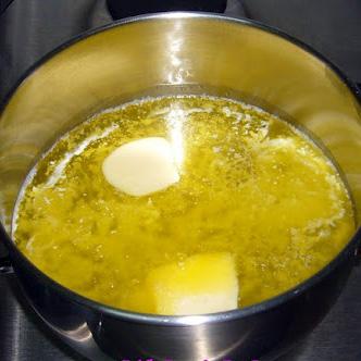 Cómo hacer profiteroles de nata - Paso 2