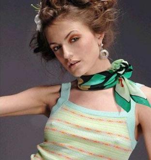 Cómo usar una bufanda de mujer - Paso 6