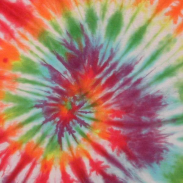 Cómo teñir camisetas con mezcla de bebida