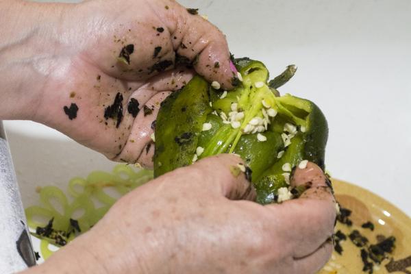 Cómo hacer espagueti verde con chile poblano y crema - Paso 3