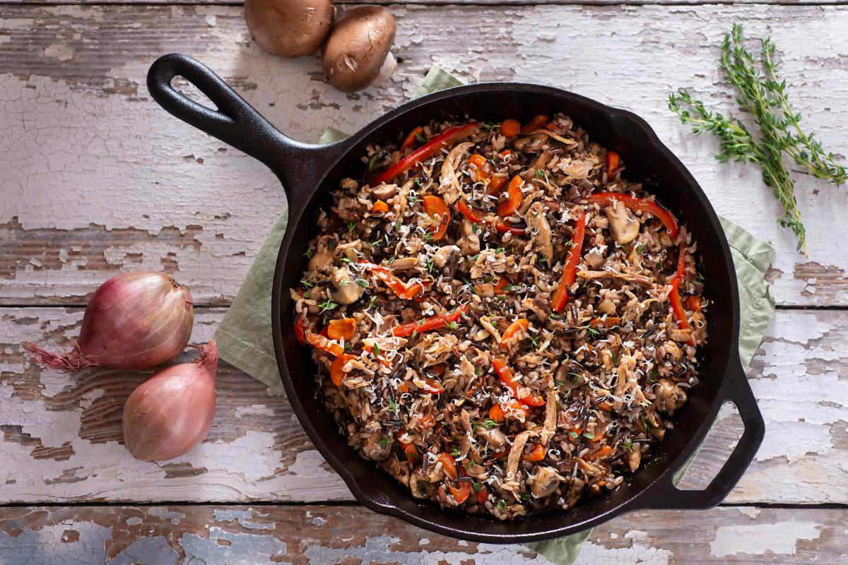 Cómo hacer arroz con champiñones y verduras: receta fácil