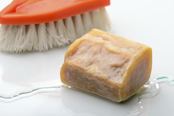 Cómo lavar una bufanda de lana - Paso 2