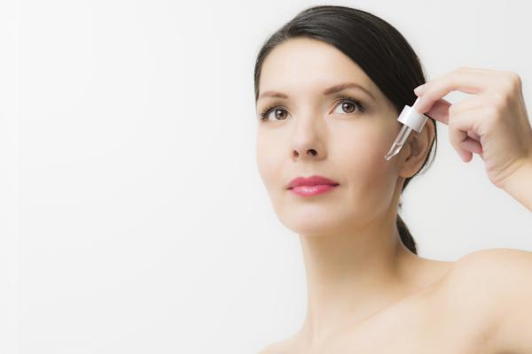 Cómo hacer cremas caseras para pieles maduras - Sérum casero para pieles maduras