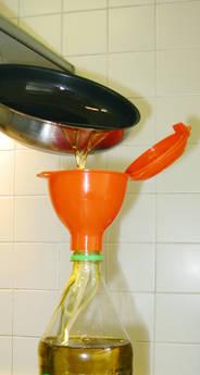 Cómo reciclar el aceite usado - Paso 4