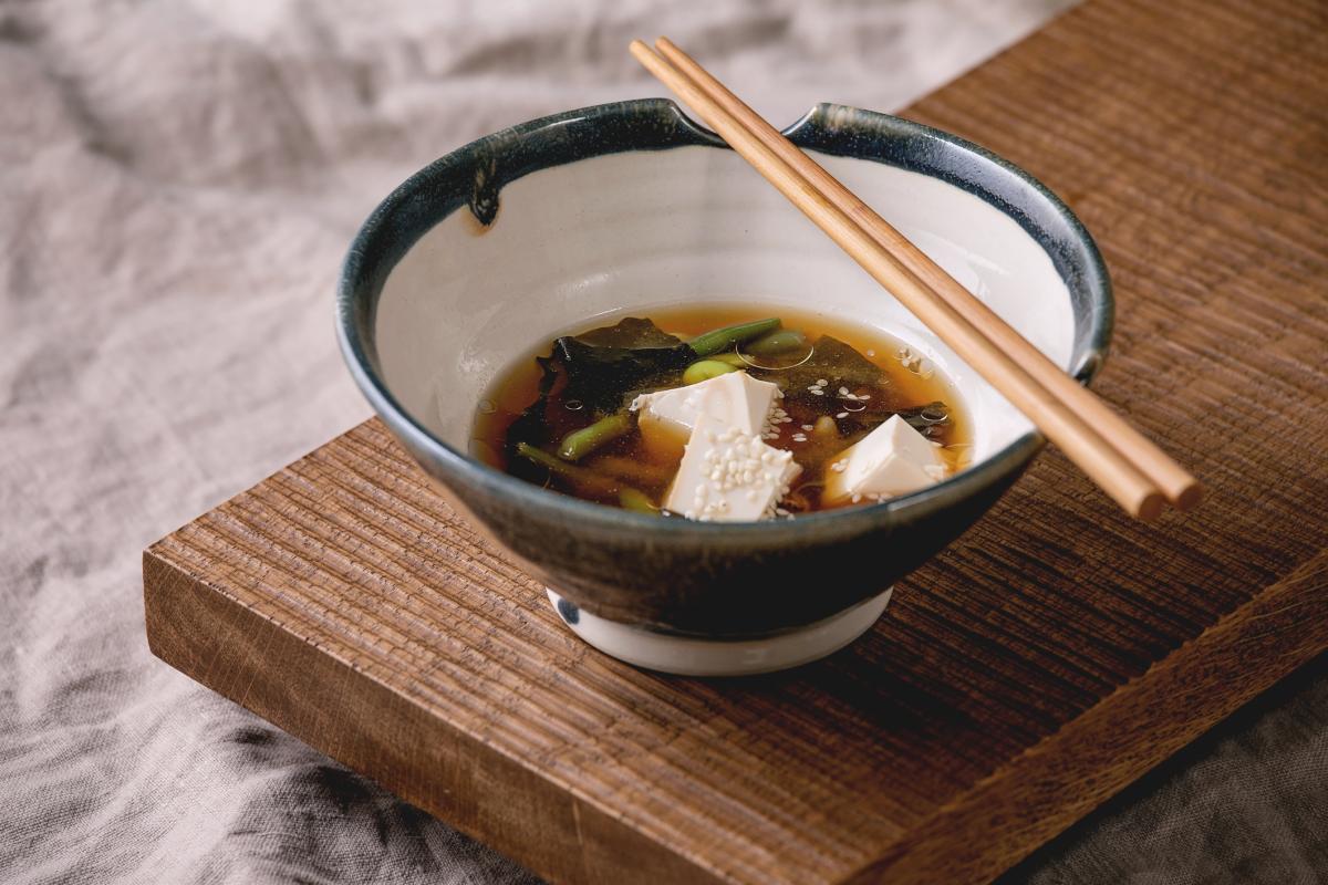 Cómo hacer una sopa de miso