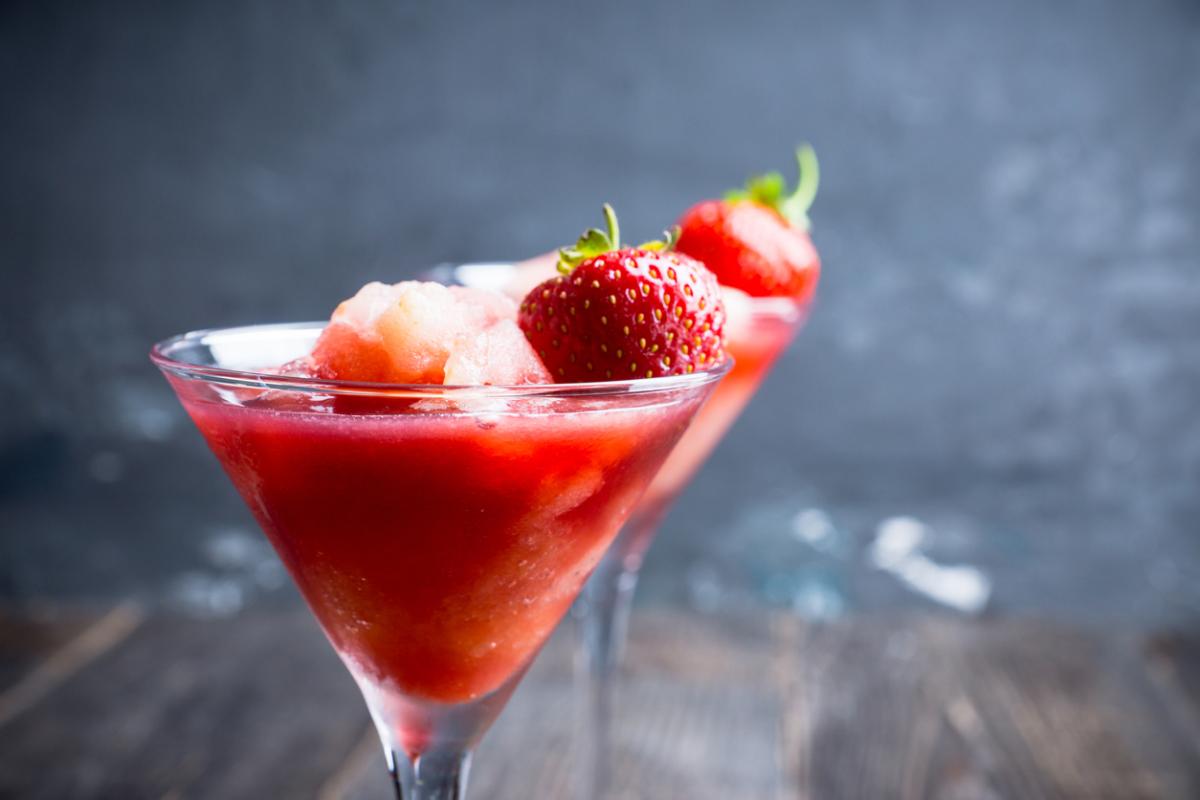 Cómo hacer un daiquiri de fresa