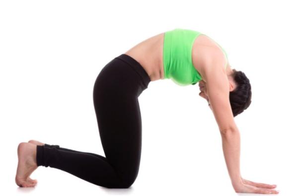 Ejercicios para aliviar la tendinitis en la muñeca - Flexionar la muñeca para aliviar el dolor 