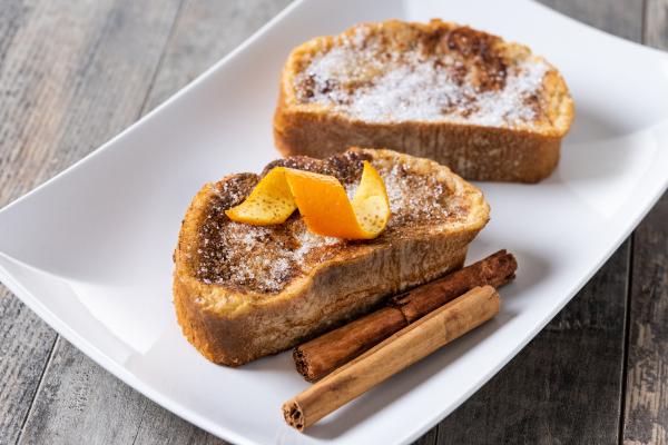 Las mejores recetas con canela: fáciles e irresistibles - Torrijas tradicionales con canela
