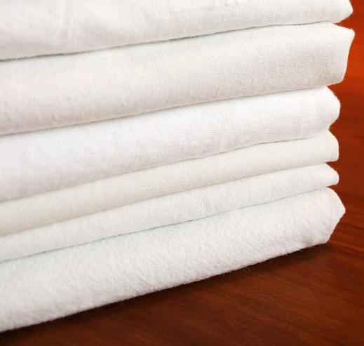 Cómo quitar manchas de la ropa con agua oxigenada - Paso 1