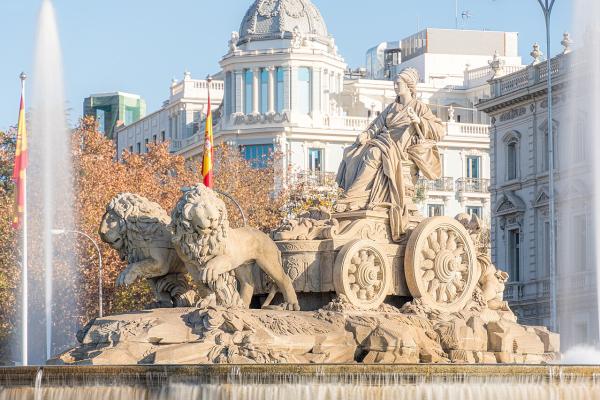 Esculturas españolas famosas: obras imprescindibles que debes conocer - Fuente de Cibeles - Madrid