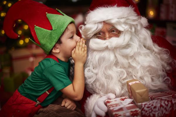 Ayudantes de Papá Noel: descubre cómo son alrededor del mundo