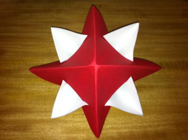 Cómo hacer estrellas de navidad 3D con cartulina - Paso 7