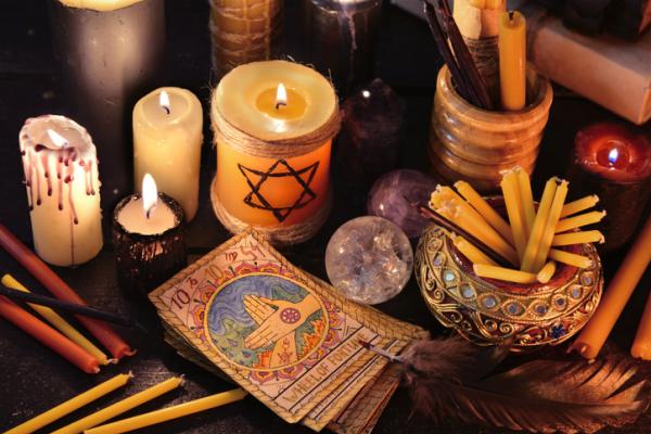Tarot sí o no: cómo hacer una tirada y obtener respuestas claras - ¿Cómo hacer una tirada del tarot del sí o no paso a paso?