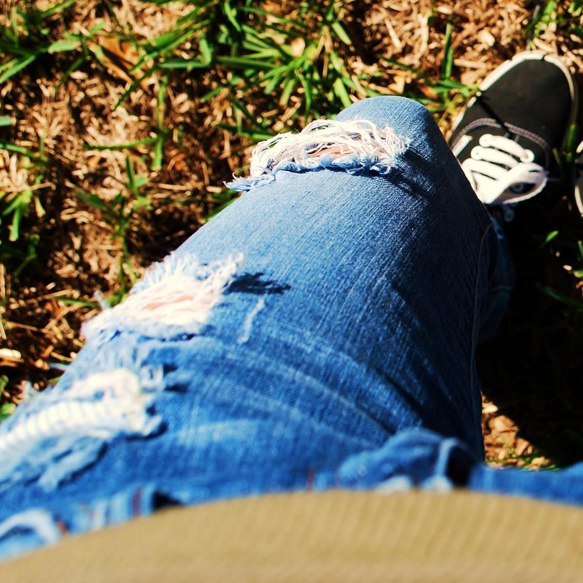 Cómo rasgar unos Jeans / pantalones vaqueros