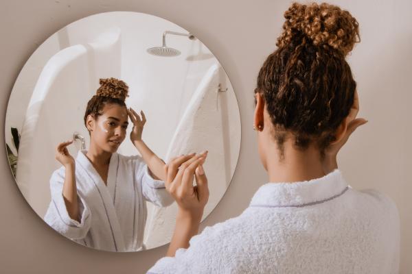 Skin Cycling: qué es y cómo mejorar tu rutina facial - ¿Qué es el Skin Cycling?