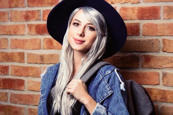 Cómo cuidar el cabello gris