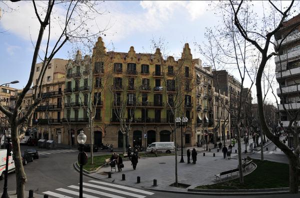 Cuáles son los mejores lugares para visitar Barcelona en bicicleta - El Poblenou
