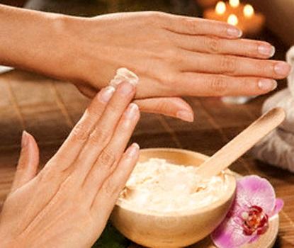 Remedios caseros para las manchas de las manos - Paso 1