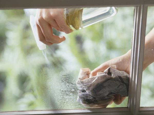 Cómo aprovechar periódicos viejos - Paso 3