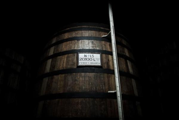 Cómo se fabrica el Fernet Branca - Los fans del Fernet