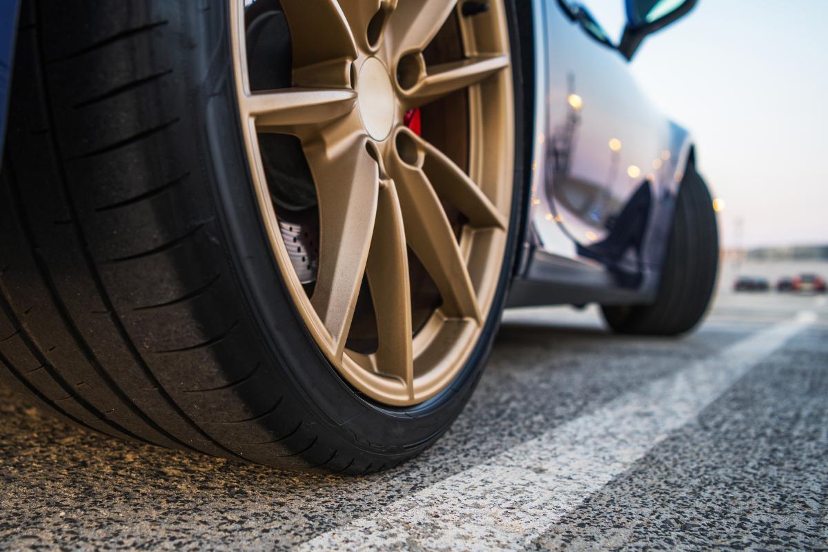 ¿El calor influye en el desgaste de los neumáticos? Descubre cómo afecta