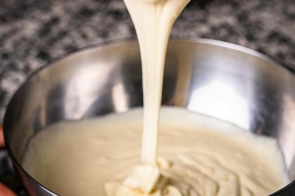 Frixuelos asturianos: receta tradicional de Carnaval - Paso 3