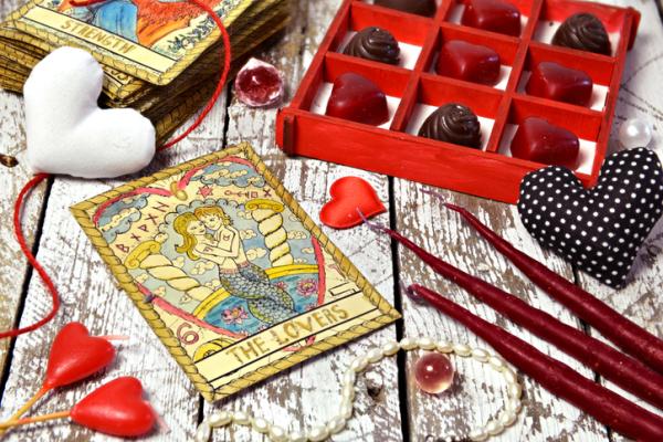 Tarot del amor: cómo saber si le gusto a esa persona o no