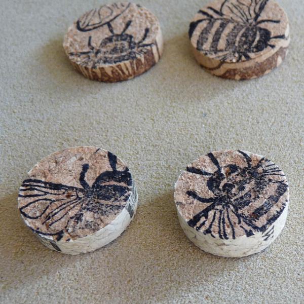 Cómo hacer pendientes con corchos de botella - Paso 2