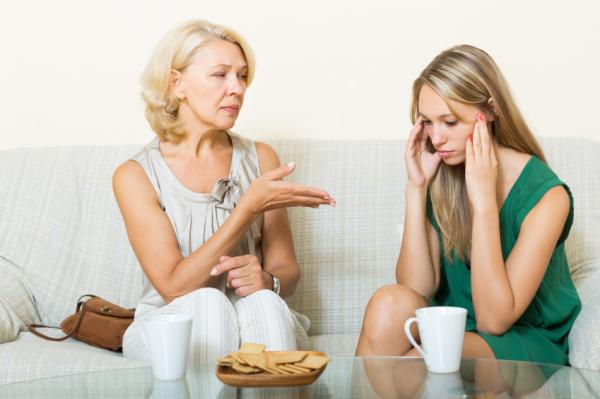 Cómo lidiar con una madre tóxica - los mejores consejos