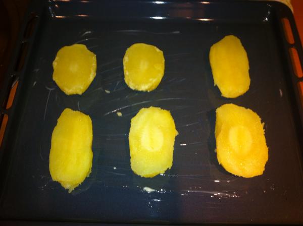 Cómo hacer patatas con frankfurt al horno - Paso 4