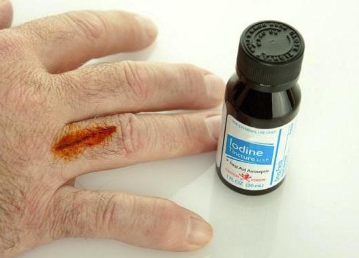 Cómo quitar las manchas de sangre si te cortas