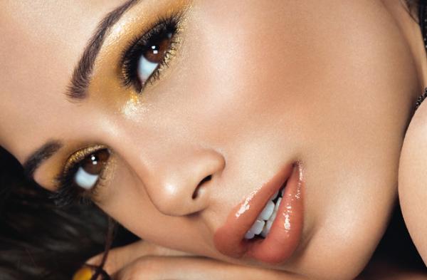 Trucos de maquillaje para los ojos marrones