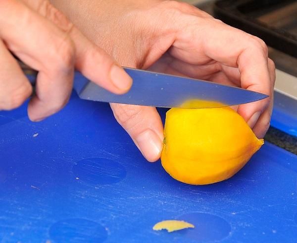 Cómo hacer duraznos en almíbar - Paso 2