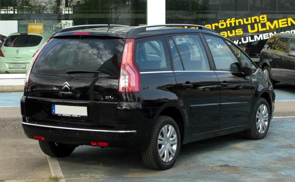 Tipos de coches: guía para elegir el más adecuado - Monovolúmenes