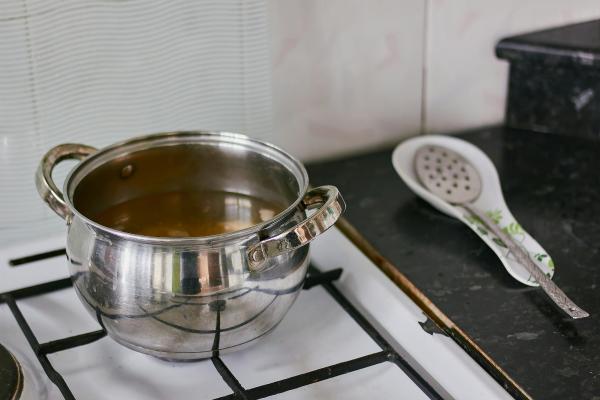 Cómo hacer lentejas con chorizo y patatas: receta fácil - Paso 5