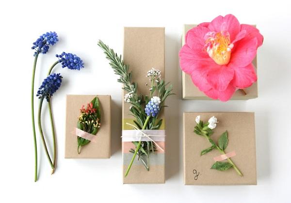 Ideas para envolver regalos - Regalos con flores