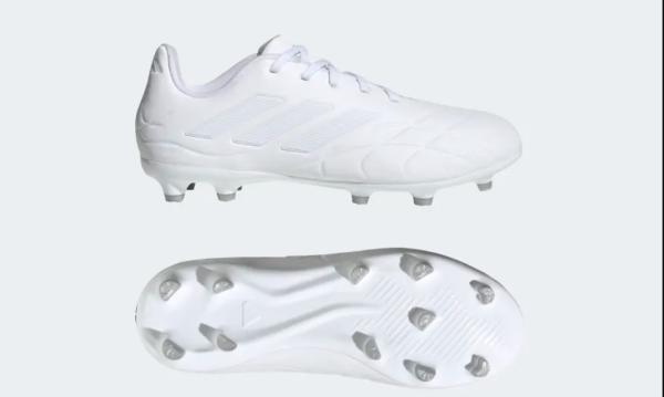 6 tipos de tacos de futbol Descubre que botas de futbol te iran mejor para jugar a este deporte