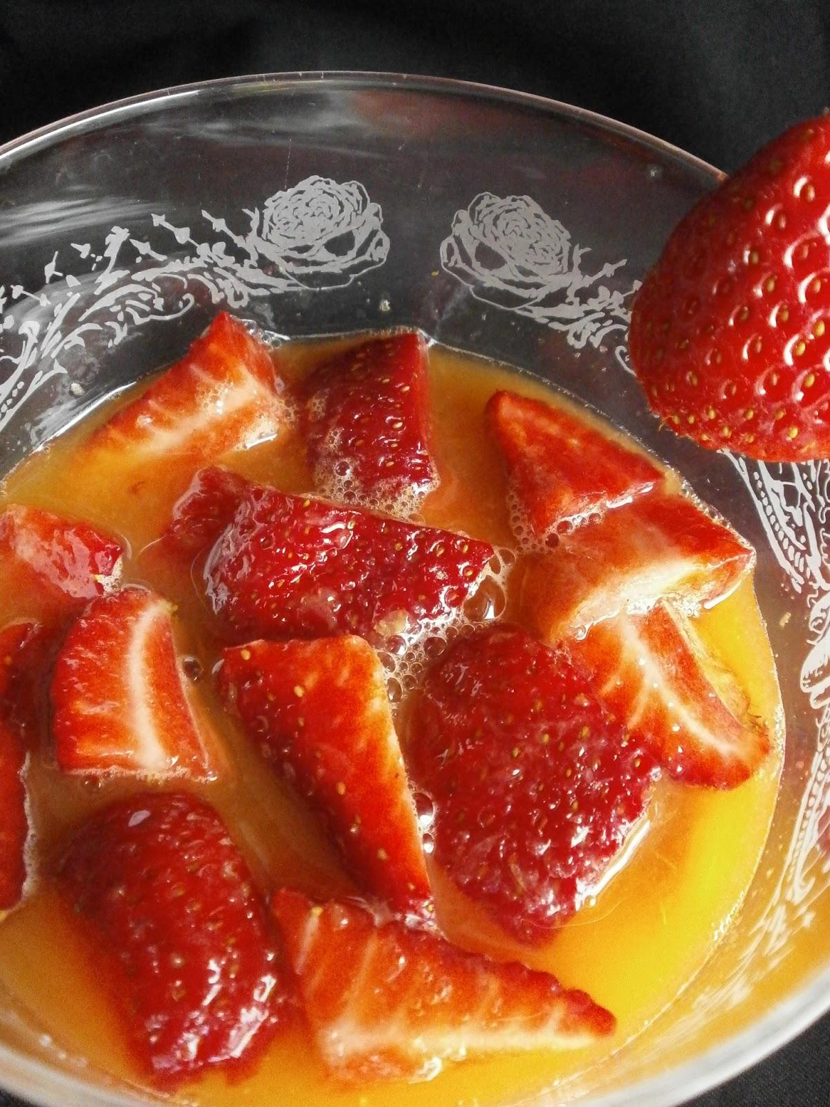 Cómo preparar fresas con zumo de naranja