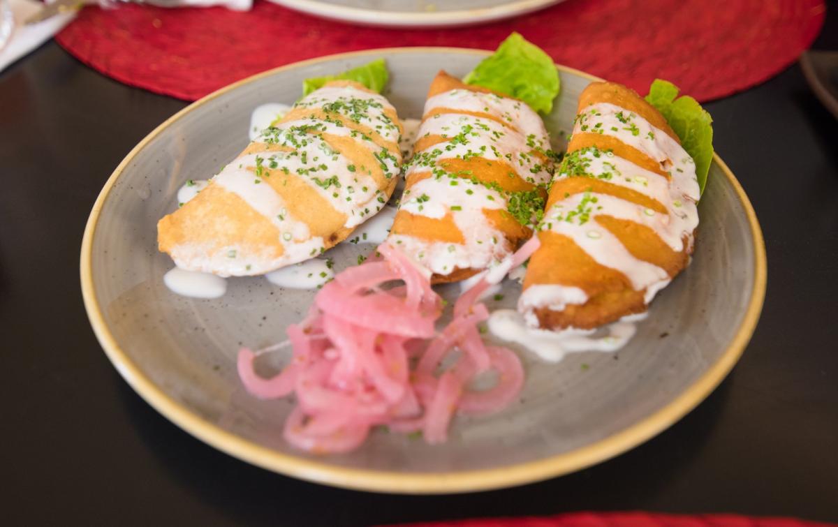 Cómo hacer masa para quesadillas fritas crujientes