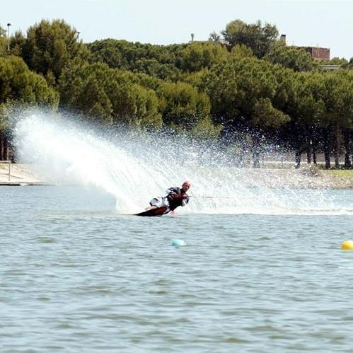 Cúal es la velocidad adecuada para hacer esquí acuático